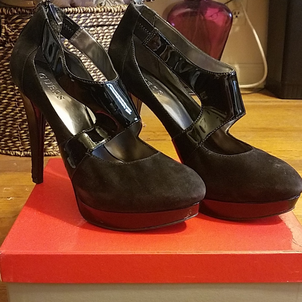Gorgeous Black Platform Heels!